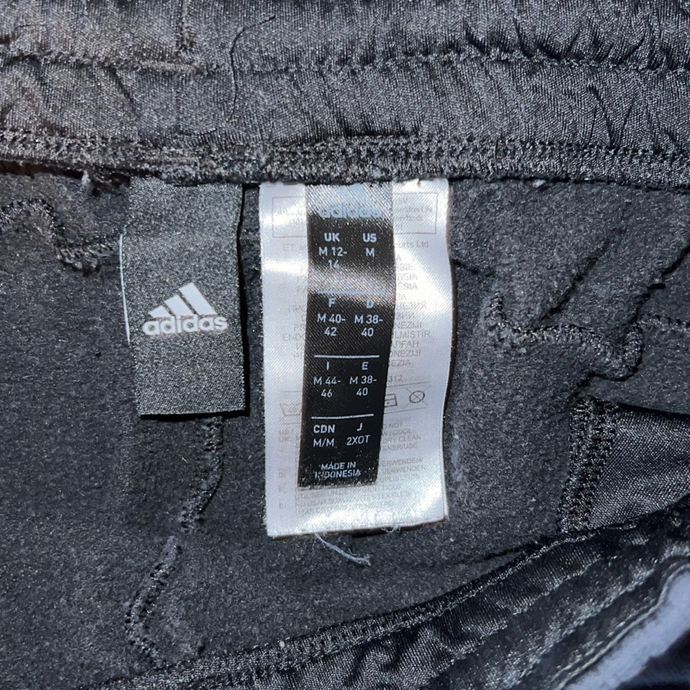 Women’s adidas sweats - Picture 4 of 5